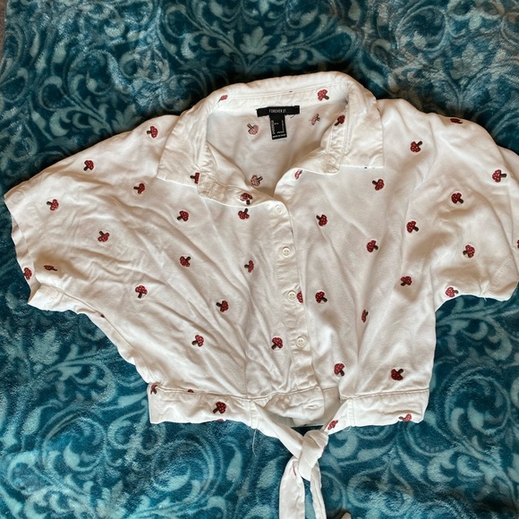 Forever 21 large shirt - Picture 2 of 4